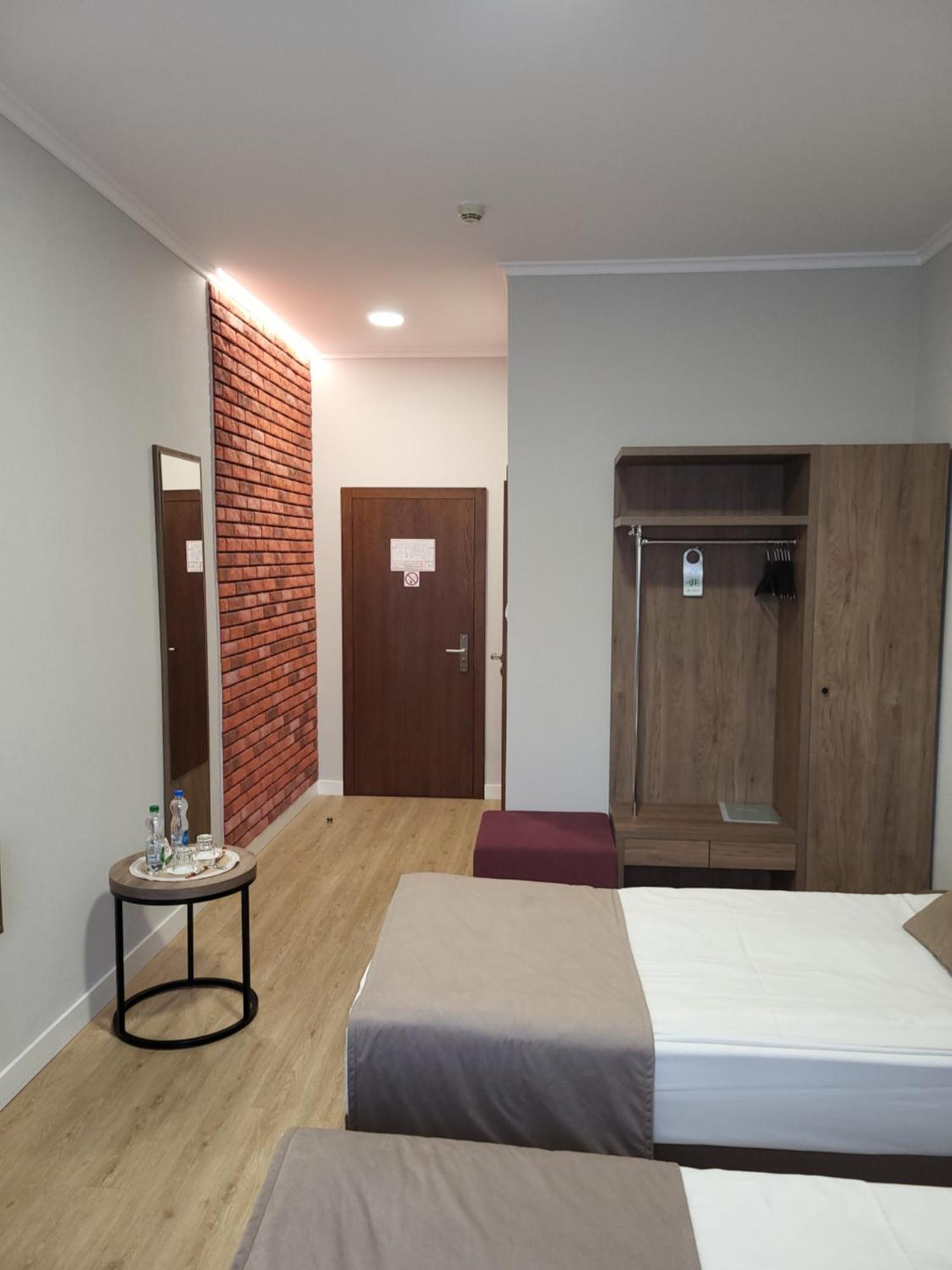 Hotel Topaz Poznan Centrum Exterior foto